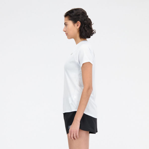 Женская футболка New Balance WT21262IBH - L