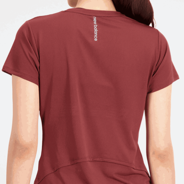 Женская футболка New Balance WT23222NBY