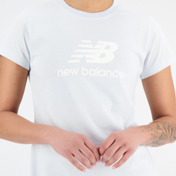 Женская футболка New Balance WT31546IB