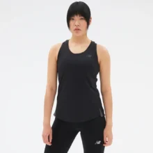 Женская футболка New Balance WT23280BK