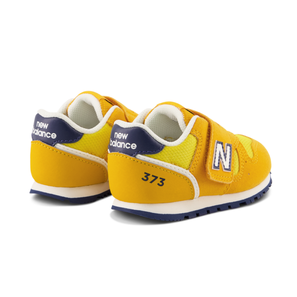 Детская обувь New Balance IZ373XW2