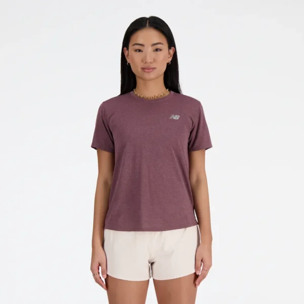 Женская футболка New Balance WT41253LRC - XS