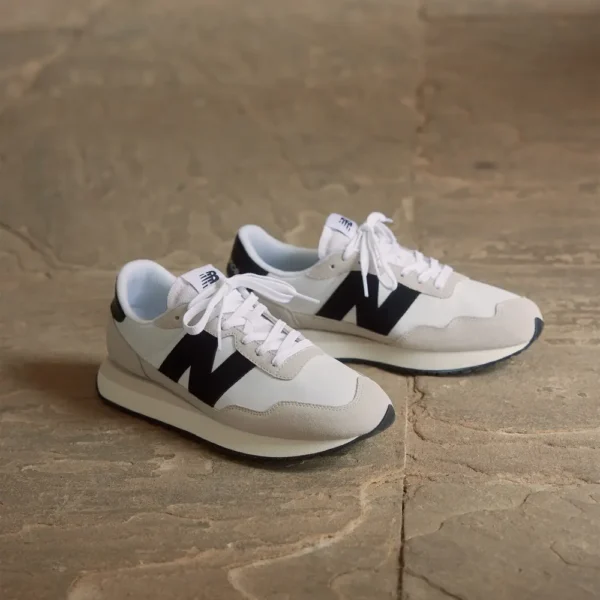 Мужская обувь New Balance MS237SF