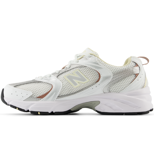 Обувь унисекс New Balance MR530SGA - 39.5 (D)